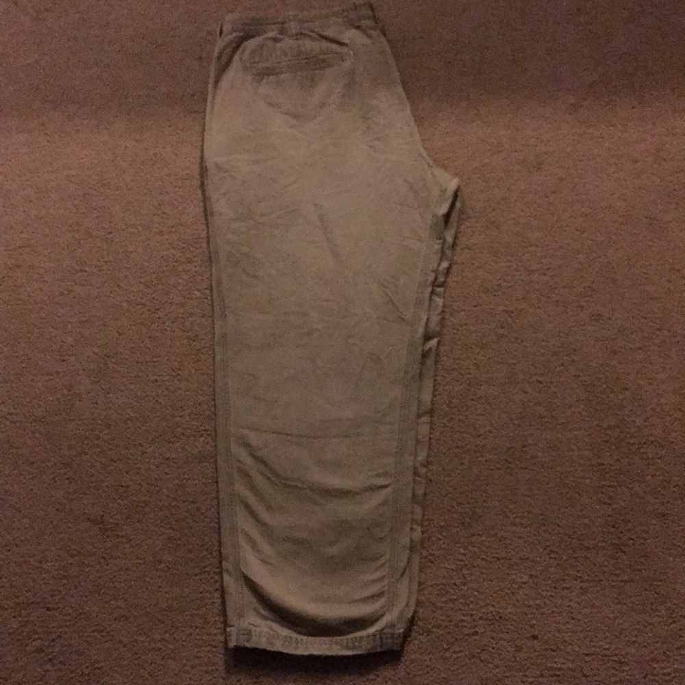 Men’s Columbia khaki tan pants size 42/30